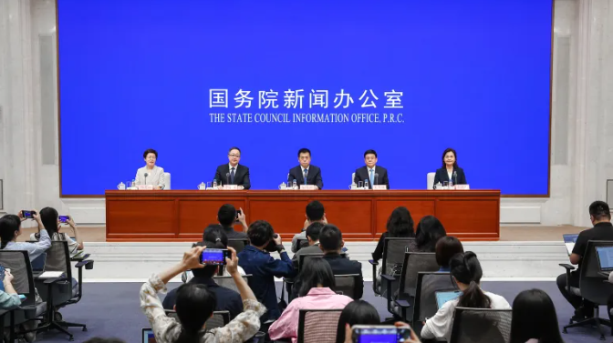 國家衛(wèi)生健康委大力推動醫(yī)防融合等政策和決策部署，漸健醫(yī)療賦能基層慢病防控工作提質(zhì)增效